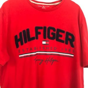 Tommy Hilfiger Spellout Red Blue T Shirt Size XL